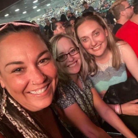 Meet your Posher, Jori - Picture 1 of 1